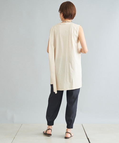 DouDou（ドゥドゥ）の「イレギュラーヘムタンク（Tシャツ/カットソー・レディース・オフホワイト/ベージュ/チャコールグレー・FREE）」の19枚目の写真