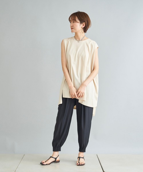 DouDou（ドゥドゥ）の「イレギュラーヘムタンク（Tシャツ/カットソー・レディース・オフホワイト/ベージュ/チャコールグレー・FREE）」の21枚目の写真