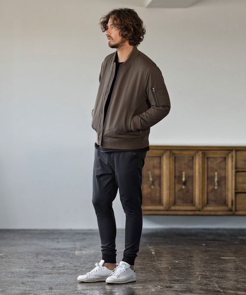 Magine(マージン)の「mj7937-THINSULATE CONTEMPORARY MA-1 ジャケット(MA-1・メンズ・ブラック/オリーブ/カーキブラウン・48/44/46)」の9枚目の写真