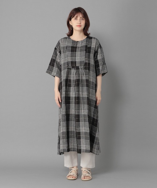 studio CLIP（スタディオクリップ）の「《Natural by studio CLIP》リラックスギャザーワンピース（ワンピース・レディース・ブラック/ベージュ/オフホワイト・FREE）」の10枚目の写真