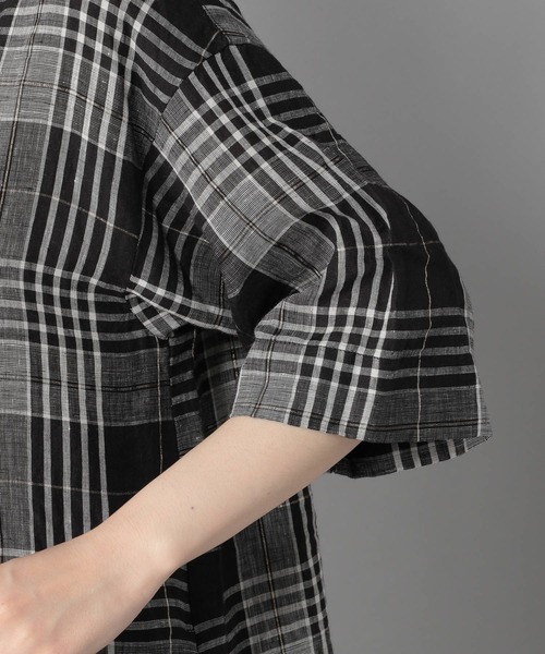 studio CLIP（スタディオクリップ）の「《Natural by studio CLIP》リラックスギャザーワンピース（ワンピース・レディース・ブラック/ベージュ/オフホワイト・FREE）」の6枚目の写真