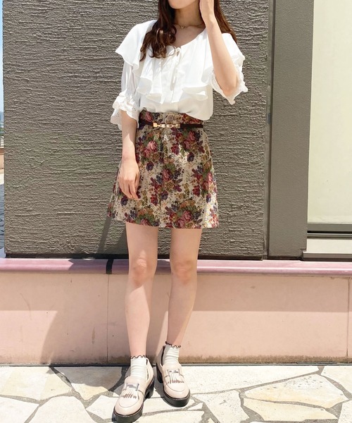 apres jour(アプレジュール)の「ラッフルデザインブラウス【ZOZOTOWN限定アイテム】(シャツ/ブラウス・レディース・オフホワイト/ピンクベージュ/アイボリー/その他・フリー/X-LARGE)」の13枚目の写真