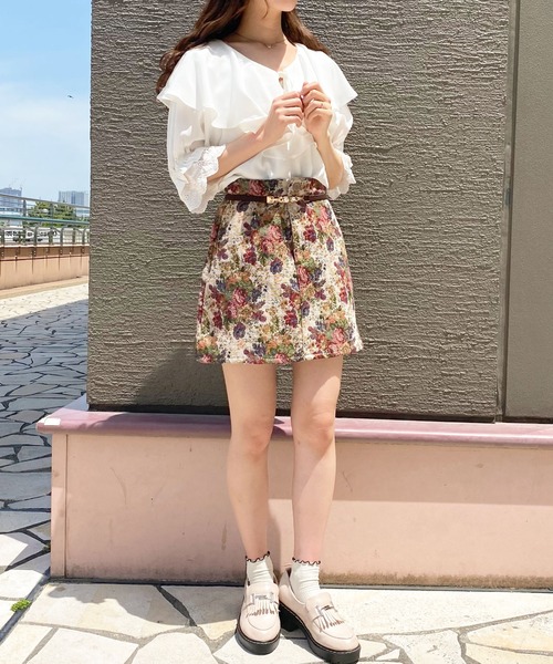 apres jour(アプレジュール)の「ラッフルデザインブラウス【ZOZOTOWN限定アイテム】(シャツ/ブラウス・レディース・オフホワイト/ピンクベージュ/アイボリー/その他・フリー/X-LARGE)」の11枚目の写真
