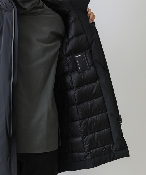 ATTACHMENT（アタッチメント）の「3LAYER LIGHT TAFFETA HOODED DOWN COAT（ダウンジャケット/コート・メンズ・ブラック/ダークグレー/ライトグレー・1/2/3）」の9枚目の写真
