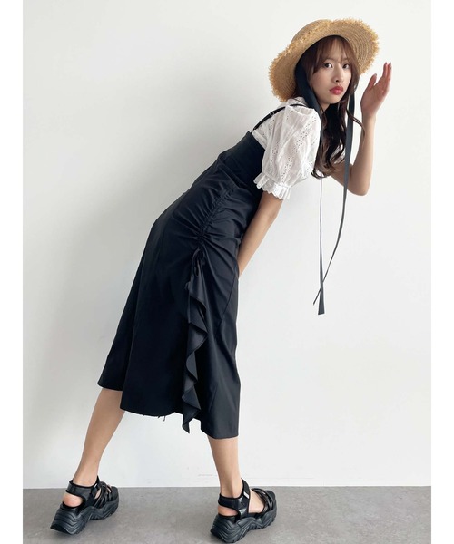 Honey Salon(ハニーサロン)の「シャーリングフリルキャミワンピース(ワンピース・レディース・ブラック・FREE)」の2枚目の写真