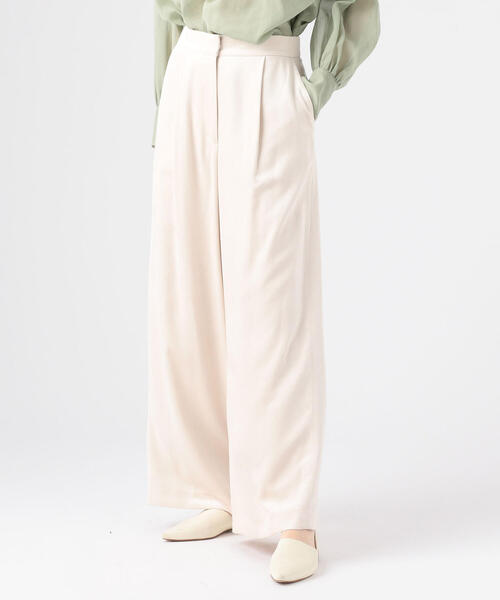 BALLSEY（ボールジィ）の「マットベルベット セミワイドパンツ（その他パンツ・レディース・カーキ/ピンク/ライトベージュ・36/34）」の2枚目の写真