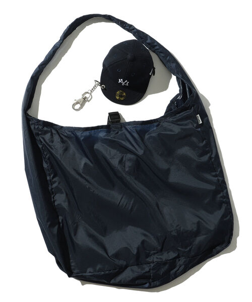 NEW ERA（ニューエラ）の「NEW ERA × BEAMS / 別注 NewYork Yankees Cap Pouch Eco Bag（ショルダーバッグ・メンズ・アイボリー/ネイビー/ストライプ・ONE SIZE）」の16枚目の写真