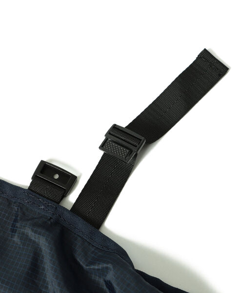 NEW ERA（ニューエラ）の「NEW ERA × BEAMS / 別注 NewYork Yankees Cap Pouch Eco Bag（ショルダーバッグ・メンズ・アイボリー/ネイビー/ストライプ・ONE SIZE）」の8枚目の写真