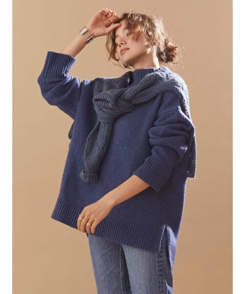 Ungrid（アングリッド）の「ハイネックワイドボリュームニット（ニット/セーター・レディース・アイボリー/グリーン/ブルー/ブラウン・FREE）」の4枚目の写真