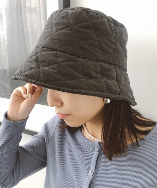 Me%（ミィパーセント）の「キルティングバケットハット（ハット・レディース・ホワイト/ブラック・FREE）」の2枚目の写真
