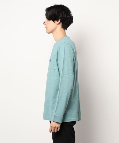 L.L.Bean（エルエルビーン）の「ジャパン・フィット　レイクウォッシュ・オーガニック・コットン・グラフィック・ティ、長袖 ジャパン・フィット（Tシャツ/カットソー・メンズ・インディゴブルー/エメラルド/ネイビー/ホワイト/ダークネイビー/ネイビー系1/ホワイト系1/ホワイト系/ブルー系/グリーン系/ネイビー系2/ホワイト系2/グリーン系2・LARGE/MEDIUM/SMALL/X-LARGE/XX-LARGE）」の20枚目の写真