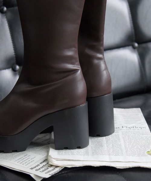NOFALL(ノーフォール)の「ラウンドトゥ厚底プラットフォームストレッチロングブーツ(ブーツ・レディース・ブラック/ダークブラウン/グレイッシュベージュ・LL/3L/SS/S/M/L)」の9枚目の写真