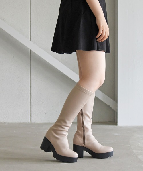 NOFALL(ノーフォール)の「ラウンドトゥ厚底プラットフォームストレッチロングブーツ(ブーツ・レディース・ブラック/ダークブラウン/グレイッシュベージュ・LL/3L/SS/S/M/L)」の8枚目の写真