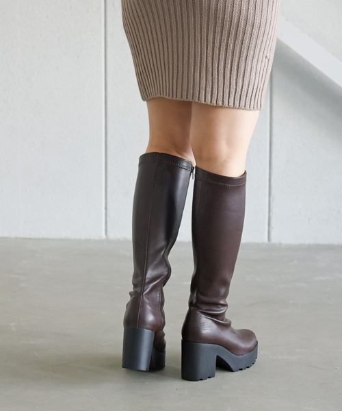 NOFALL(ノーフォール)の「ラウンドトゥ厚底プラットフォームストレッチロングブーツ(ブーツ・レディース・ブラック/ダークブラウン/グレイッシュベージュ・LL/3L/SS/S/M/L)」の7枚目の写真