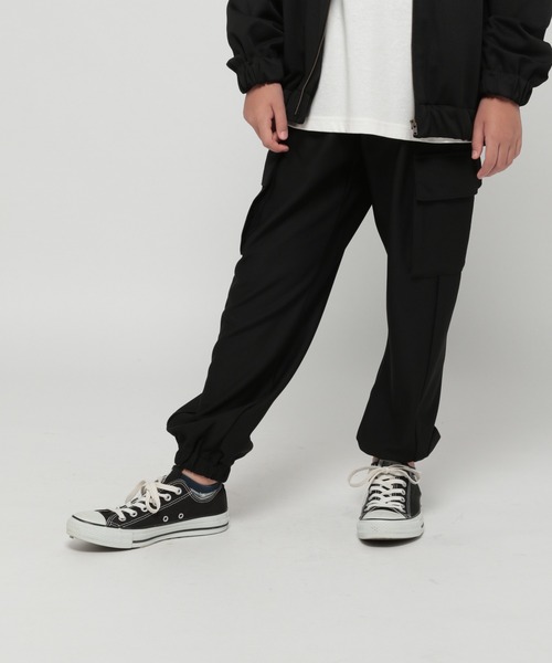 GLOBAL WORK（グローバルワーク）の「【AND YUA ANY】ストレッチジョグパンツ/215020（その他パンツ・キッズ・カーキ/ブラック・160cm/150cm）」の2枚目の写真