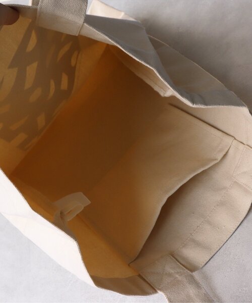 BREEZE by yumi.（ブリーズバイユミ）の「WEB限定フォトキャンバスバック【BREEZE by yumi.】（トートバッグ・レディース・アイボリー/ベージュ・FREE）」の11枚目の写真