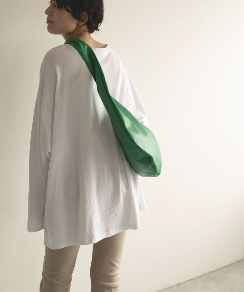 marjour（マージュール）の「SOFT FAKE LEATHER BAG（ショルダーバッグ・レディース・ベージュ/グリーン・FREE）」の9枚目の写真