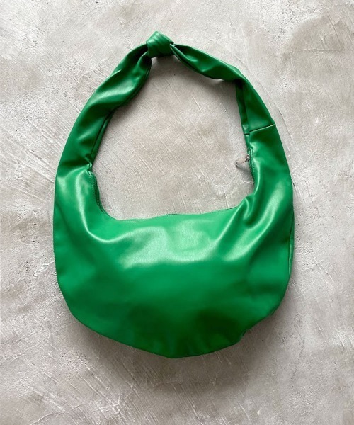 marjour（マージュール）の「SOFT FAKE LEATHER BAG（ショルダーバッグ・レディース・ベージュ/グリーン・FREE）」の10枚目の写真