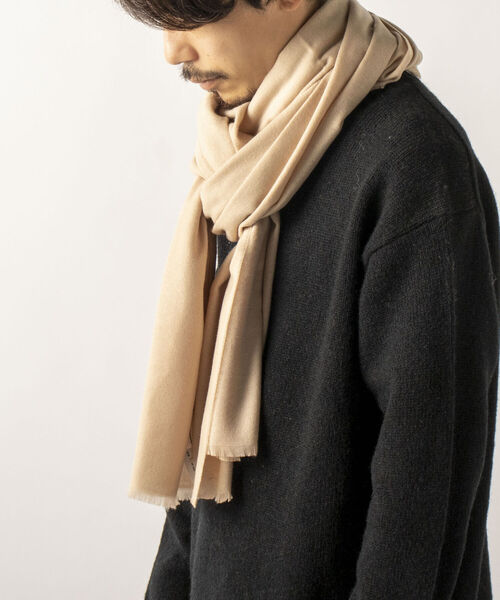 V.FRAAS（ヴィフラース）の「【V.FRAAS/ヴィフラース】カシミンク 大判無地ストール（ストール/ショール・メンズ・ブラック/ベージュ/マスタード/ボルドー・FREE）」の7枚目の写真