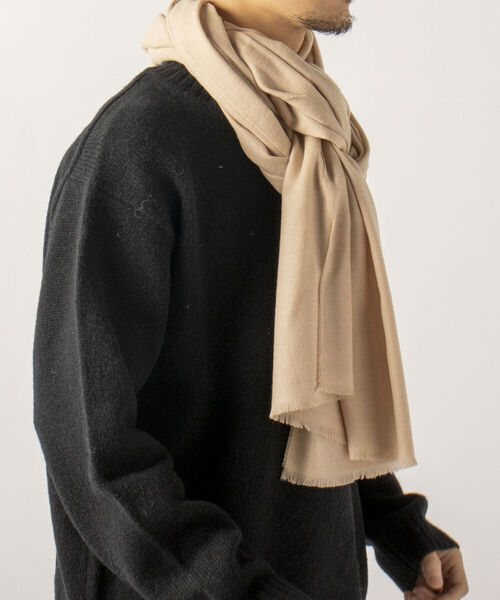 V.FRAAS（ヴィフラース）の「【V.FRAAS/ヴィフラース】カシミンク 大判無地ストール（ストール/ショール・メンズ・ブラック/ベージュ/マスタード/ボルドー・FREE）」の8枚目の写真