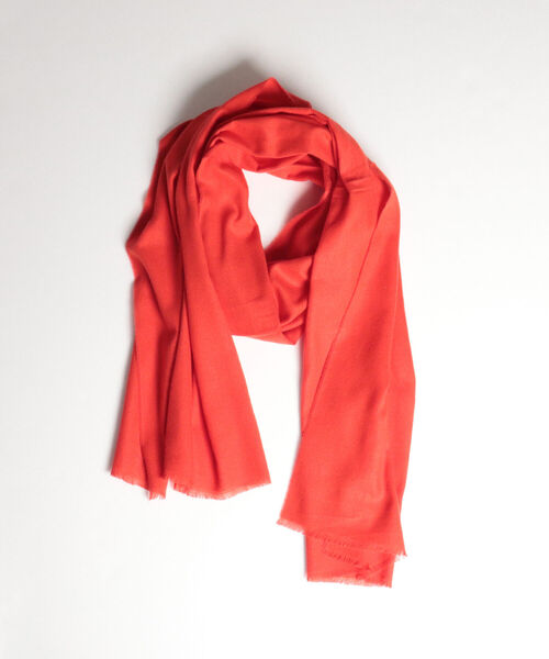 V.FRAAS（ヴィフラース）の「【V.FRAAS/ヴィフラース】カシミンク 大判無地ストール（ストール/ショール・メンズ・ブラック/ベージュ/マスタード/ボルドー・FREE）」の15枚目の写真