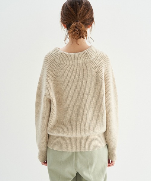 ROPE' PICNIC（ロペピクニック）の「【人気ブロガーAkaneさんコラボ】【emur】ボトルネックニットプルオーバー（ニット/セーター・レディース・ベージュ/ピンク/イエロー・38）」の5枚目の写真