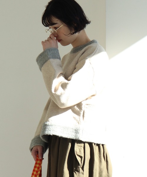 bulle de savon（ビュルデサボン）の「ウール/ブークレ裏毛　プルオーバー（スウェット・レディース・ホワイト/グレー・FREE）」の22枚目の写真