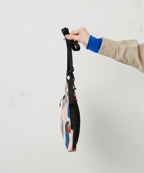 ear PAPILLONNER（イアパピヨネ）の「"PEZ（ペッツ）×ear" 2nd SEASON　ショルダーバッグ（ショルダーバッグ・レディース・ブラック/ベージュ/ブラウン・FREE）」の18枚目の写真