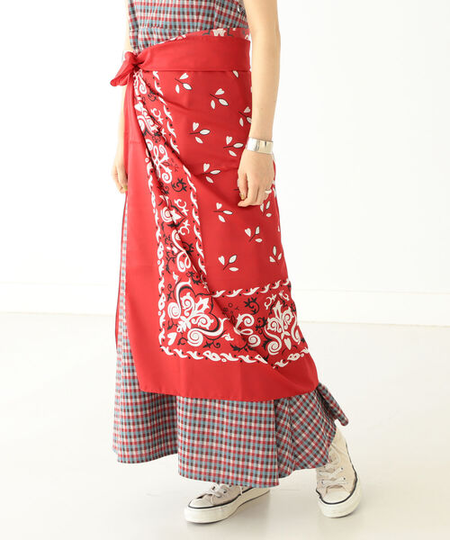 BEAMS BOY（ビームスボーイ）の「BEAMS BOY / BOY バンダナ スカーフ（バンダナ/スカーフ・レディース・ネイビー/レッド・ONE SIZE）」の4枚目の写真