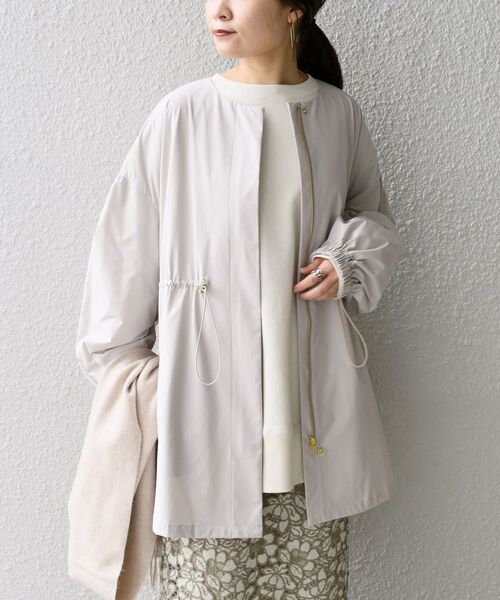 SHIPS（シップス）の「*〈撥水加工/手洗い可能〉SOLOTEXノーカラードロストコート◇（ノーカラーコート・レディース・ネイビー/オリーブ/ナチュラル/ベージュ系・ONE SIZE）」の2枚目の写真