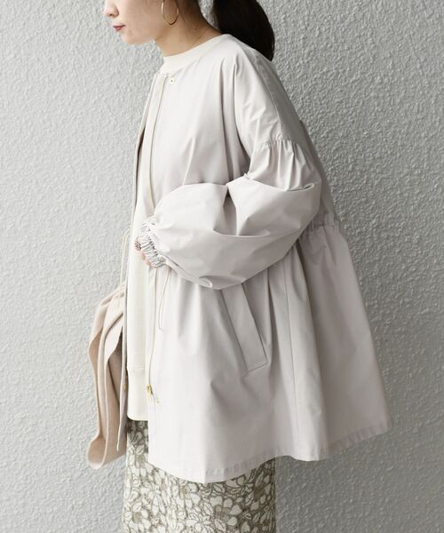 SHIPS（シップス）の「*〈撥水加工/手洗い可能〉SOLOTEXノーカラードロストコート◇（ノーカラーコート・レディース・ネイビー/オリーブ/ナチュラル/ベージュ系・ONE SIZE）」の21枚目の写真