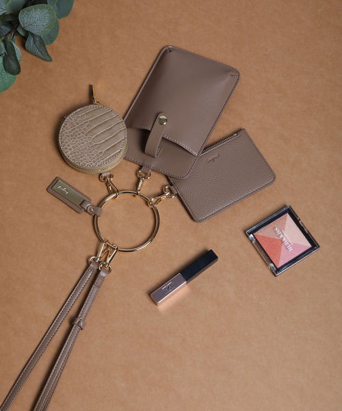 Ungrid（アングリッド）の「【Ungrid/アングリッド】リングマルチケース ショルダーバッグ（ショルダーバッグ・レディース・ブラック/アイボリー/ブラウン/ベージュ/カーキ/ラベンダー/グレー/ライトベージュ/ベージュ系その他/オリーブ/ダークブルー・FREE）」の7枚目の写真