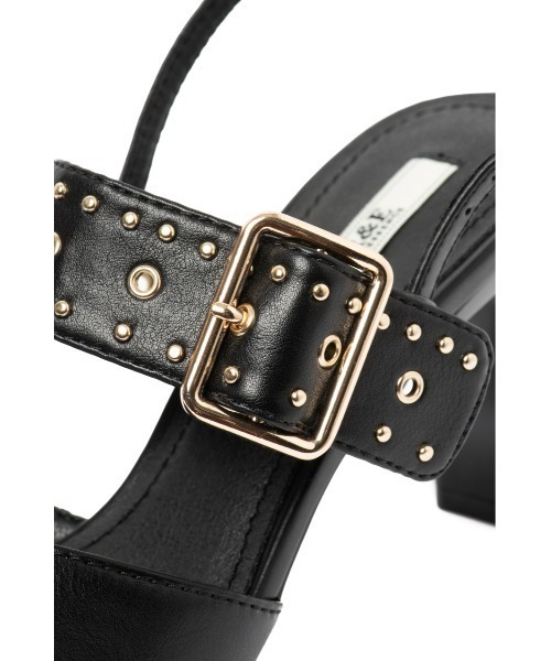 R&E(アールアンドイー)の「【R&E】スタッズベルトストラップスティックヒールパンプス(パンプス・レディース・アイボリー/ブラック/ベージュ系/アイボリー系・22.0cm/22.5cm/23.0cm/23.5cm/24.0cm/24.5cm)」の9枚目の写真