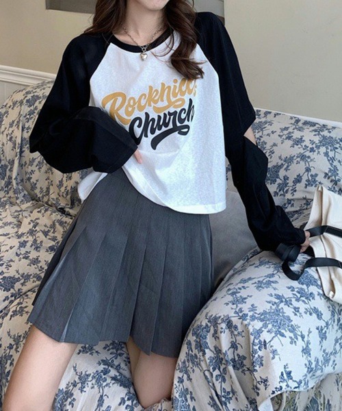 meJane(ミージェーン)の「配色ラグランスリーブショルダースリットクロップドロンT【ZOZOTOWN限定】(Tシャツ/カットソー・レディース・ブラック/ネイビー/レッド・FREE)」の5枚目の写真