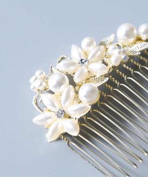 CALIFORNIA OUTFITTERS（カリフォルニア アウトフィッターズ）の「【LULKA（ルールカ）】オケージョンヘアパールコーム（その他ヘアアクセサリー・レディース・ホワイト系その他/ホワイト系その他2・ONE SIZE）」の4枚目の写真