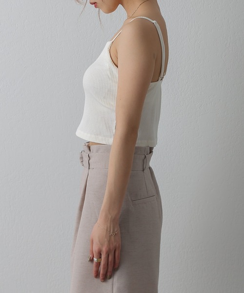 COLONY 2139（コロニートゥーワンスリーナイン）の「カップ付リブクロップドキャミソール（キャミソール・レディース・ブラック/アイボリー/モカ・SMALL/MEDIUM/LARGE）」の19枚目の写真