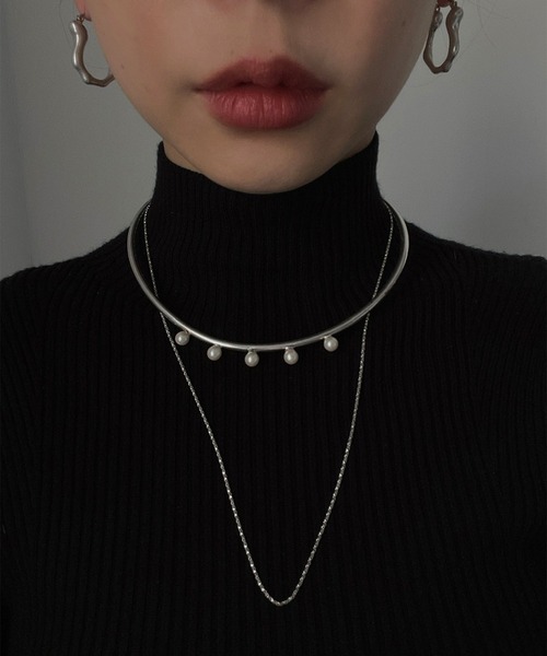 Ameri（アメリ）の「MANY WAY LAYERED PEARL NECKLACE（ネックレス・レディース・シルバー/ゴールド・FREE）」の4枚目の写真