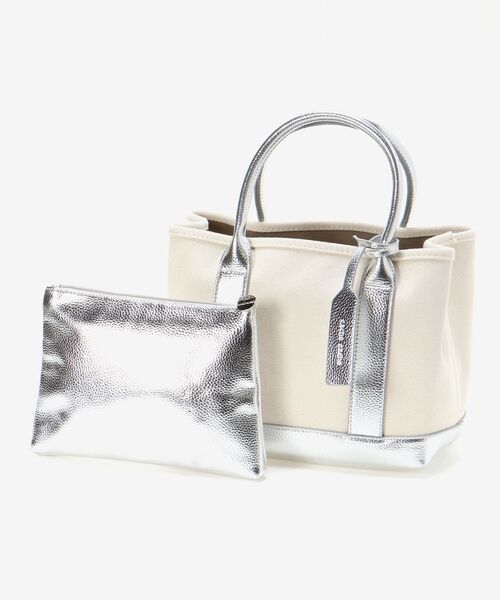le.coeur blanc（ルクールブラン）の「パーテーションキャンバストート（トートバッグ・レディース・ブラック/シルバー/ブルー/グレイッシュベージュ・FREE）」の4枚目の写真