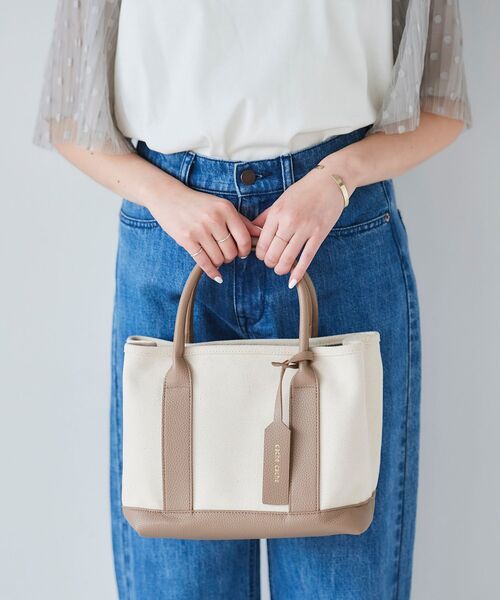le.coeur blanc（ルクールブラン）の「パーテーションキャンバストート（トートバッグ・レディース・ブラック/シルバー/ブルー/グレイッシュベージュ・FREE）」の6枚目の写真