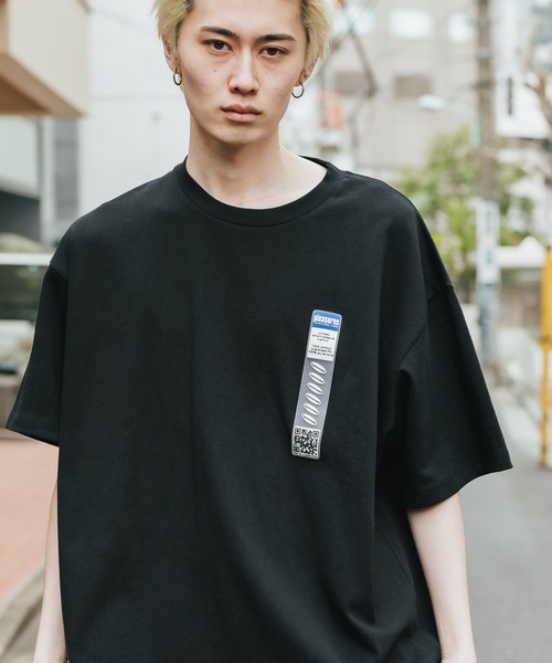 PLEASURES（プレジャー）の「PLEASURES/プレジャーズ SHOPLIFT T-SHIRT Tシャツ フロントロゴ ビックシルエット ワンポイント オーバーサイズ（Tシャツ/カットソー・メンズ・グリーン/ネイビー/ブラック・M/L/XL）」の2枚目の写真