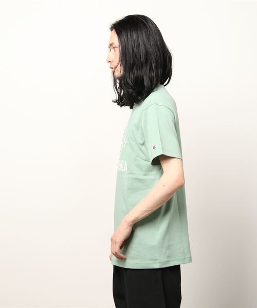 Champion(チャンピオン)の「【Champion/チャンピオン】メンズ ベーシック ショートスリーブTシャツ(Tシャツ/カットソー・メンズ・ホワイト×ブルー/ベージュ系その他3/ブラック/ネイビー/グレー/ホワイト×グレー/ライトグリーン/ピンク系その他・LARGE/MEDIUM/SMALL/X-LARGE)」の19枚目の写真