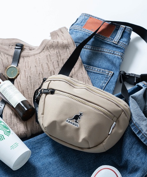 KANGOL（カンゴール）の「【KANGOL】ワンポイントロゴウエストサコッシュ　KGSA-BG00230（ボディバッグ/ウエストポーチ・レディース・ホワイト/ブラック/ベージュ・FREE）」の10枚目の写真
