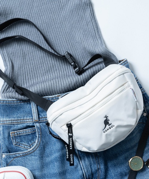 KANGOL（カンゴール）の「【KANGOL】ワンポイントロゴウエストサコッシュ　KGSA-BG00230（ボディバッグ/ウエストポーチ・レディース・ホワイト/ブラック/ベージュ・FREE）」の11枚目の写真