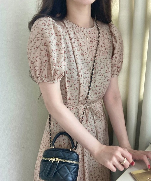 LAUIR(ラウアー)の「小花柄ロングワンピース(ワンピース・レディース・ブラック/ブルー/グリーン/ベージュ/ブラウン/ダークグリーン・MEDIUM/LARGE/X-LARGE/SMALL)」の10枚目の写真