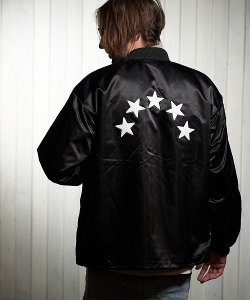 STUD MUFFIN(スタッドマフィン)の「mj8574-ナイロン-ファー レタードスターワッペン リブコーチジャケット(ナイロンジャケット・メンズ・ブラック・3/4/2)」の5枚目の写真