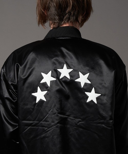 STUD MUFFIN(スタッドマフィン)の「mj8574-ナイロン-ファー レタードスターワッペン リブコーチジャケット(ナイロンジャケット・メンズ・ブラック・3/4/2)」の9枚目の写真