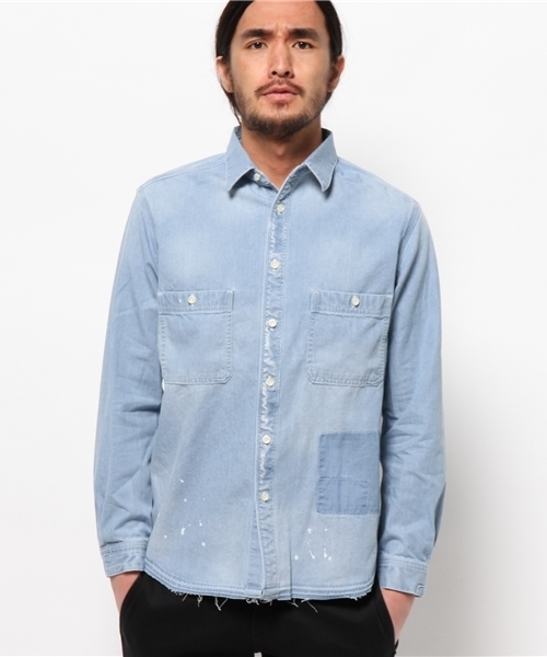 EDIFICE（エディフィス）の「ライトデニム リメイクワークシャツ（シャツ/ブラウス・メンズ・ブルー/スカイブルー・44/46/48）」の2枚目の写真