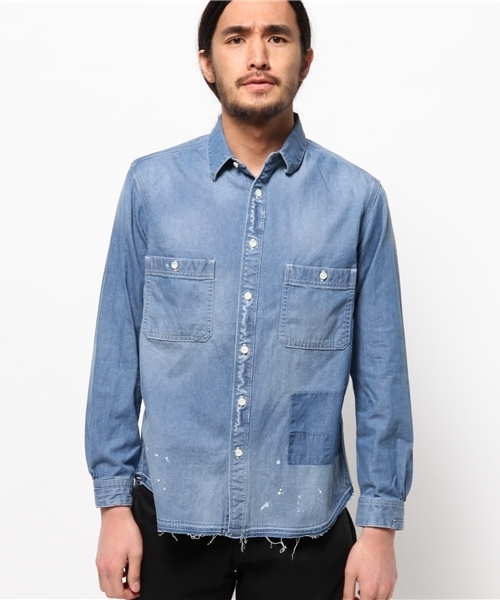 EDIFICE（エディフィス）の「ライトデニム リメイクワークシャツ（シャツ/ブラウス・メンズ・ブルー/スカイブルー・44/46/48）」の3枚目の写真