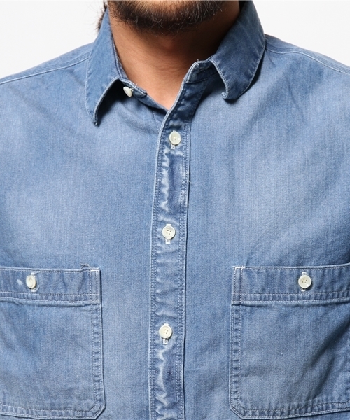 EDIFICE（エディフィス）の「ライトデニム リメイクワークシャツ（シャツ/ブラウス・メンズ・ブルー/スカイブルー・44/46/48）」の6枚目の写真