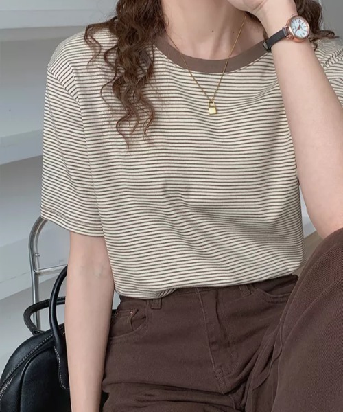 H.Warren（エイチウォーレン）の「ボーダー配色Tシャツ(半袖)（Tシャツ/カットソー・レディース・ホワイト/ブラック/ベージュ/イエロー・FREE）」の3枚目の写真